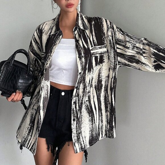 Tops - Black and White Casual Women's Brush Print Drop Shoulder Shirt